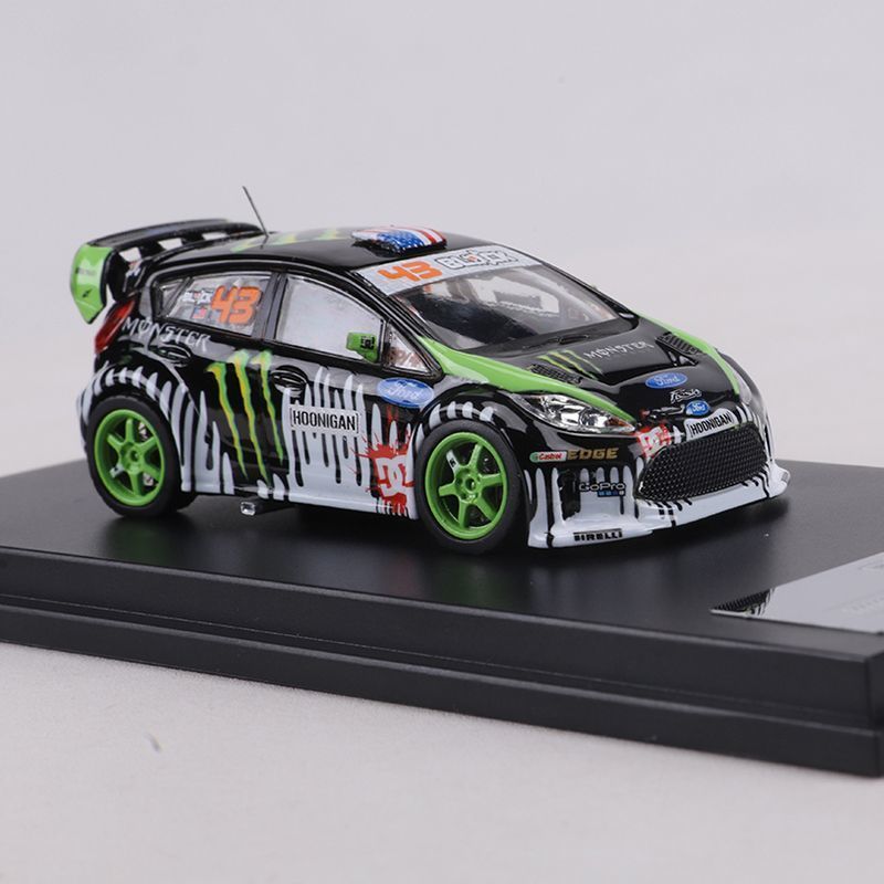 DCM 1/64 フォード フィエスタ ST & フォーカス - Monstera のレビューと価格